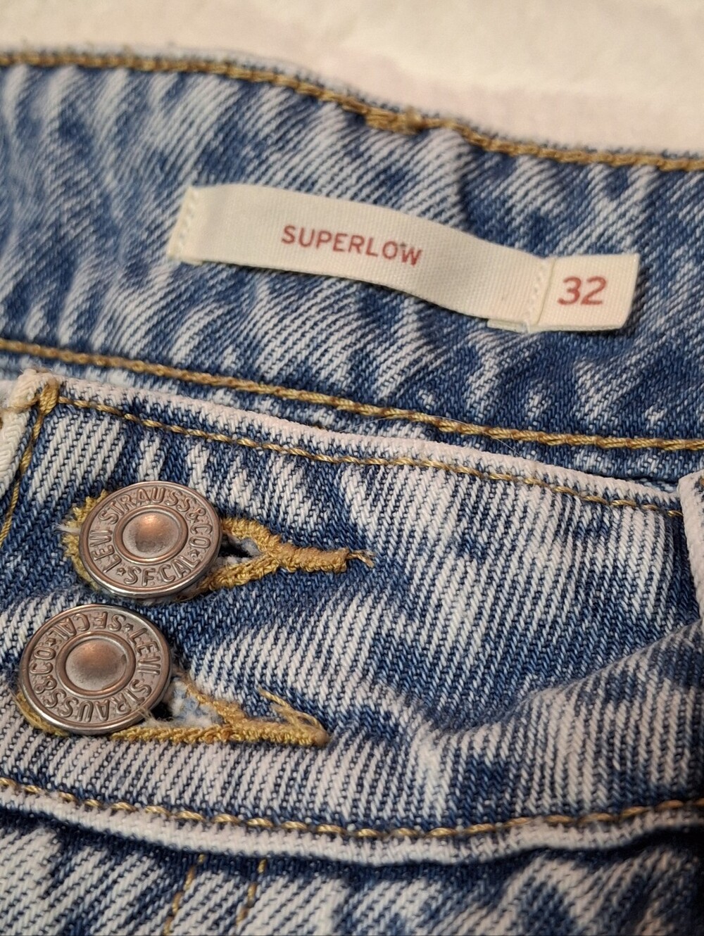 Levi's Superlow Denim Jeans Light Wash Relaxed Straight Leg Women Size 32 - Picture 2 of 16